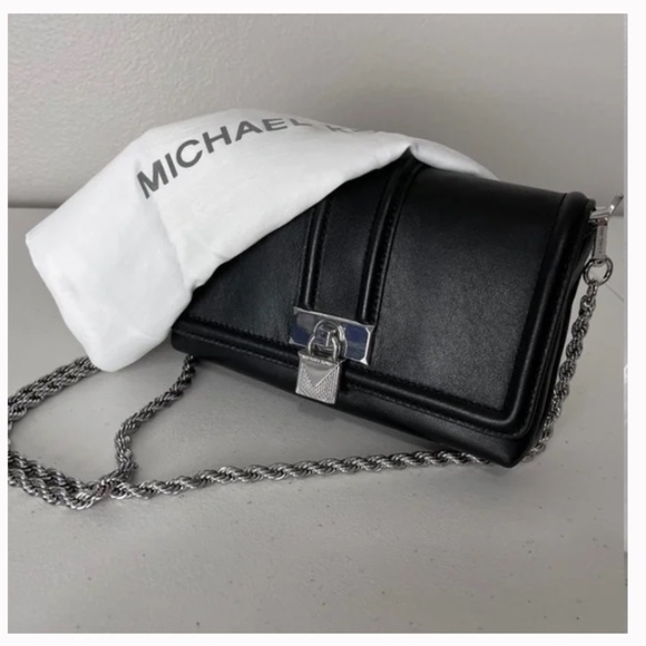 Michael Kors Padlock Chain Black Crossbody - Picture 9 of 9